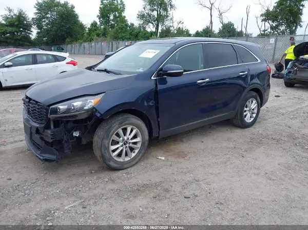 5XYPG4A38KG456433 2019 KIA SORENTO - Image 2