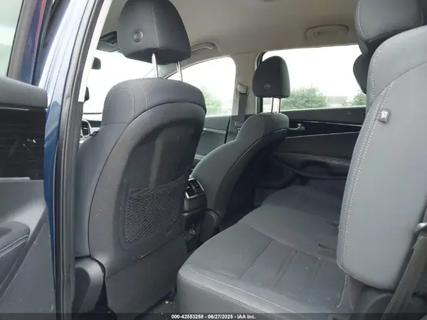 5XYPG4A38KG456433 2019 KIA SORENTO - Image 8