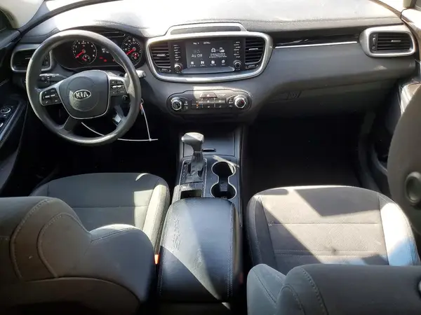 5XYPG4A38KG458912 2019 KIA SORENTO - Image 8