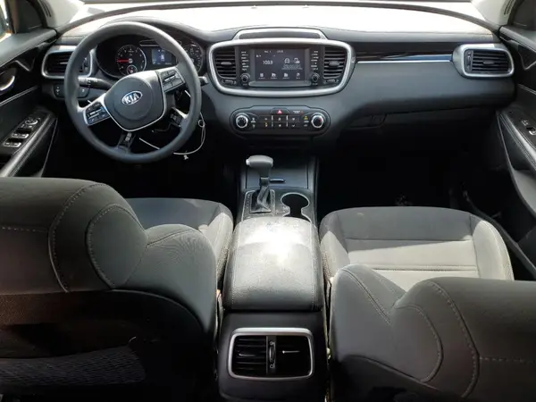 5XYPG4A38KG466279 2019 KIA SORENTO - Image 8