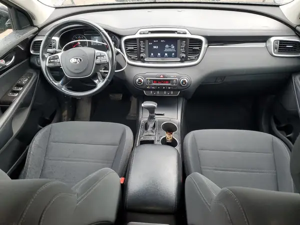 5XYPG4A38KG466413 2019 KIA SORENTO - Image 8