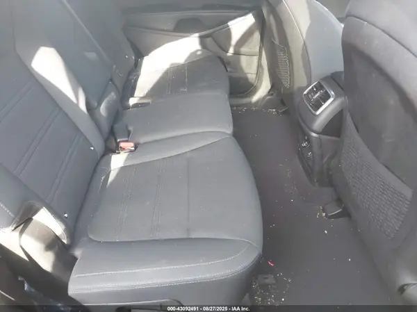 5XYPG4A38KG471580 2019 KIA SORENTO - Image 8