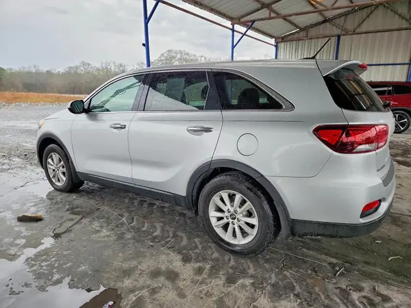 5XYPG4A38KG497760 2019 KIA SORENTO - Image 2
