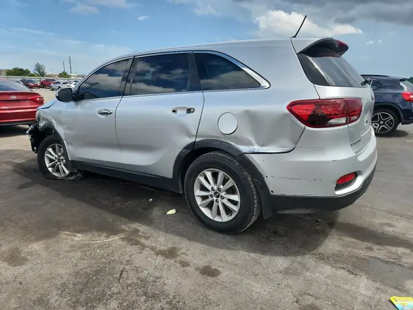 5XYPG4A38KG504271 2019 KIA SORENTO - Image 2