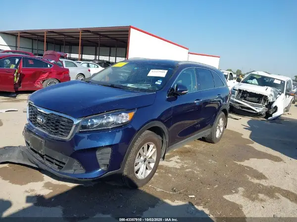 5XYPG4A38KG504707 2019 KIA SORENTO - Image 2