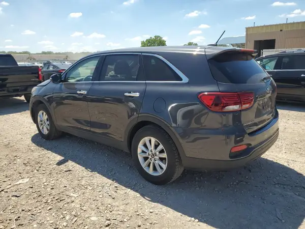 5XYPG4A38KG508823 2019 KIA SORENTO - Image 2