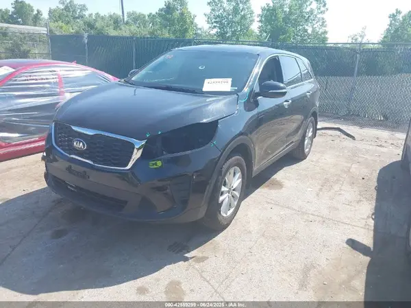 5XYPG4A38KG509096 2019 KIA SORENTO - Image 2