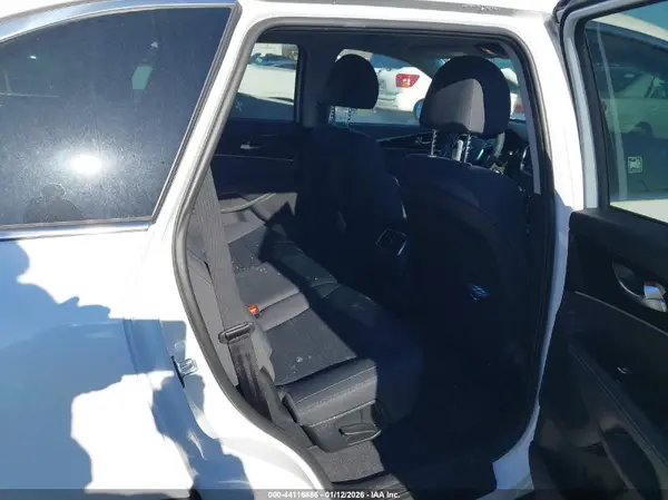5XYPG4A38KG510166 2019 KIA SORENTO - Image 8