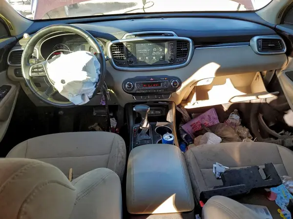 5XYPG4A38KG524455 2019 KIA SORENTO - Image 8