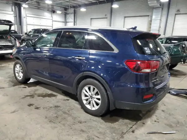 5XYPG4A38KG526156 2019 KIA SORENTO - Image 2
