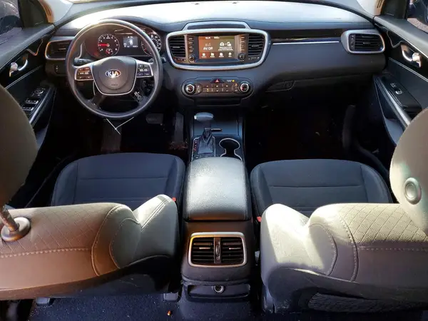 5XYPG4A38KG528585 2019 KIA SORENTO - Image 8