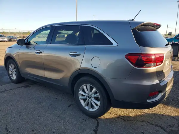 5XYPG4A38KG529168 2019 KIA SORENTO - Image 2