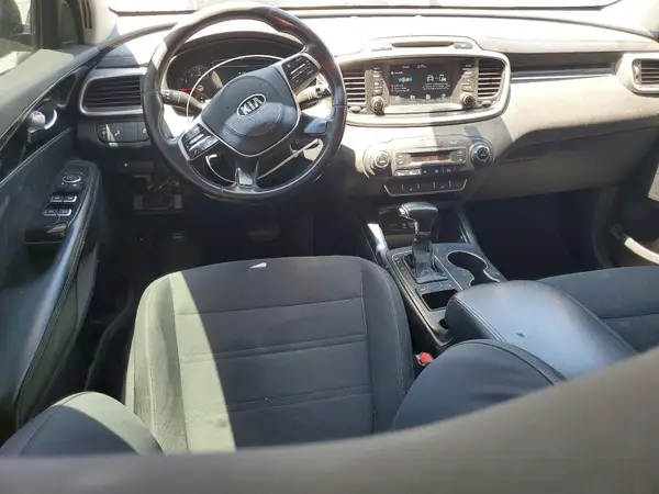 5XYPG4A38KG529624 2019 KIA SORENTO - Image 8