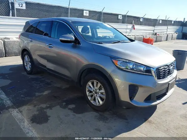 5XYPG4A38KG531681 2019 KIA SORENTO - Image 1