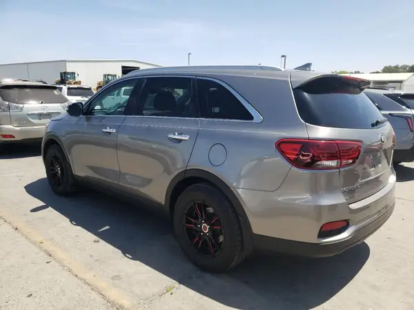 5XYPG4A38KG533009 2019 KIA SORENTO - Image 2