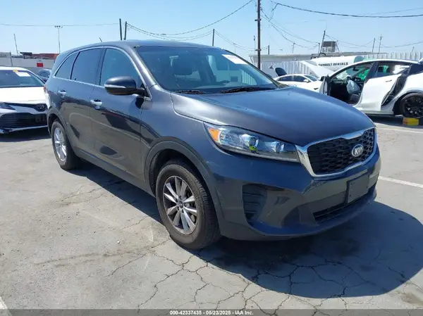 5XYPG4A38KG536055 2019 KIA SORENTO - Image 1