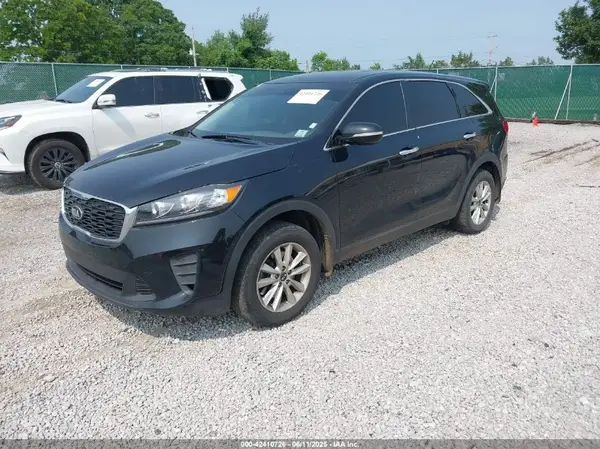 5XYPG4A38KG540249 2019 KIA SORENTO - Image 2