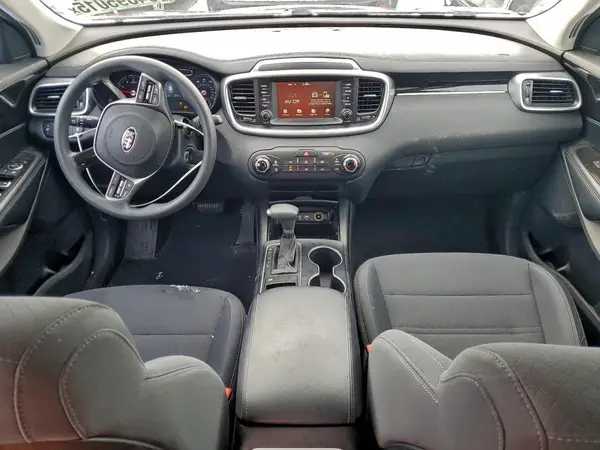 5XYPG4A38KG540798 2019 KIA SORENTO - Image 8