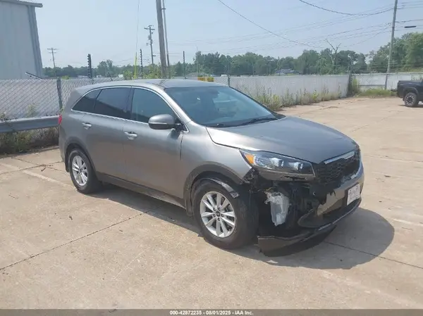 5XYPG4A38KG546035 2019 KIA SORENTO - Image 1