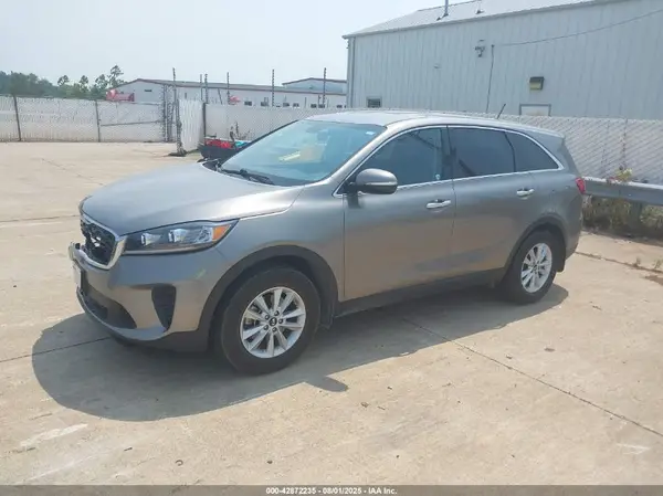 5XYPG4A38KG546035 2019 KIA SORENTO - Image 2