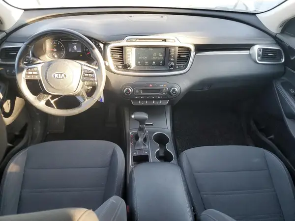 5XYPG4A38KG546388 2019 KIA SORENTO - Image 8
