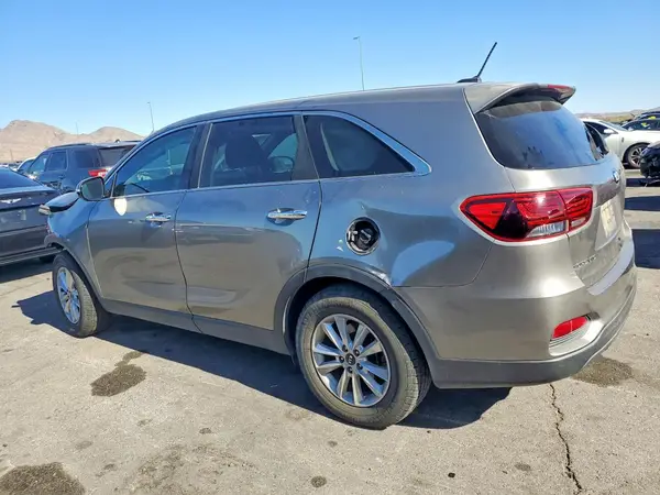 5XYPG4A38KG547198 2019 KIA SORENTO - Image 2