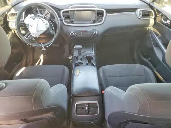5XYPG4A38KG547198 2019 KIA SORENTO - Image 8