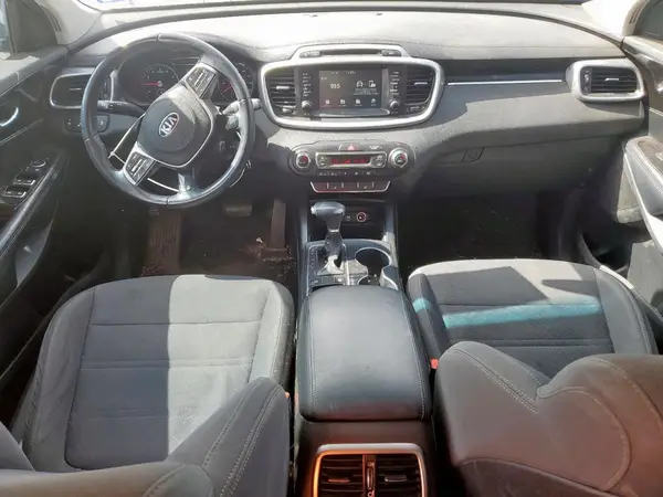 5XYPG4A38KG547976 2019 KIA SORENTO - Image 8
