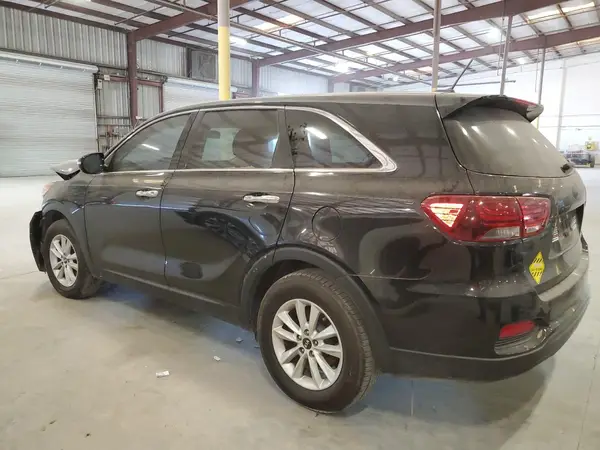 5XYPG4A38KG553597 2019 KIA SORENTO - Image 2
