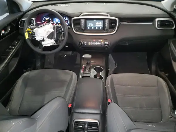 5XYPG4A38KG553597 2019 KIA SORENTO - Image 8