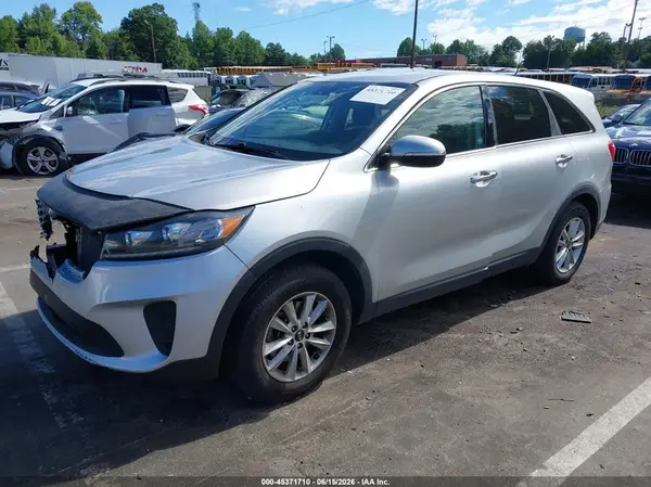 5XYPG4A38KG562218 2019 KIA SORENTO - Image 2