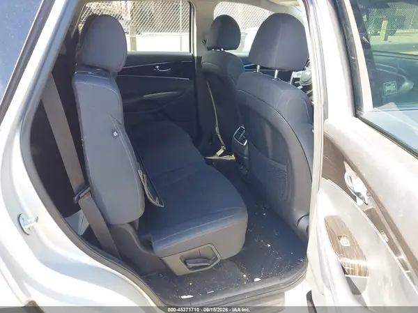 5XYPG4A38KG562218 2019 KIA SORENTO - Image 8