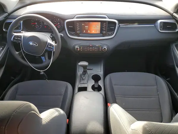 5XYPG4A38KG562722 2019 KIA SORENTO - Image 8