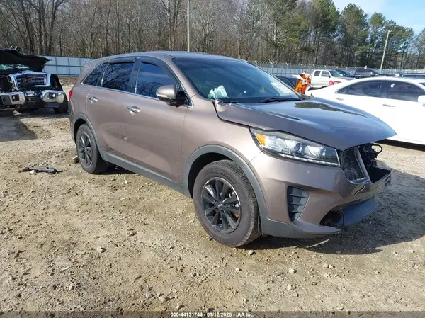 5XYPG4A38KG563434 2019 KIA SORENTO - Image 1
