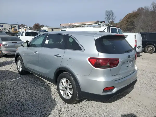 5XYPG4A38KG571453 2019 KIA SORENTO - Image 2