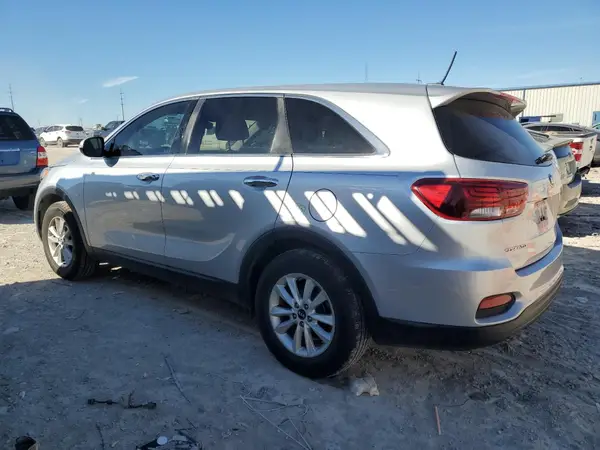 5XYPG4A38KG572800 2019 KIA SORENTO - Image 2