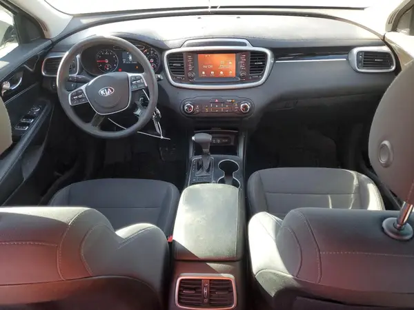 5XYPG4A38KG572800 2019 KIA SORENTO - Image 8