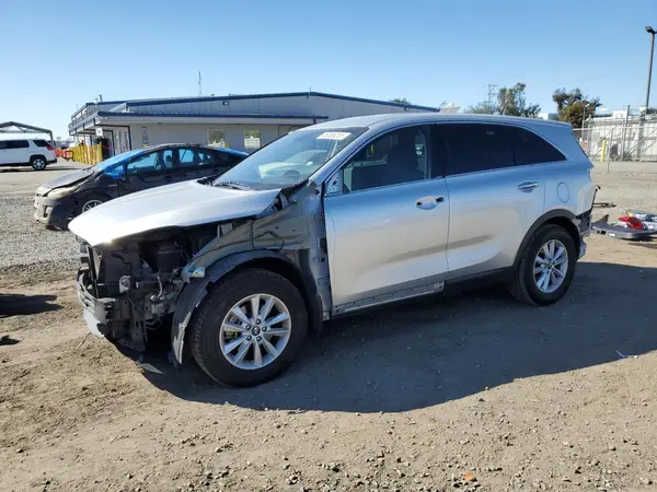 5XYPG4A38KG575373 2019 KIA SORENTO - Image 1