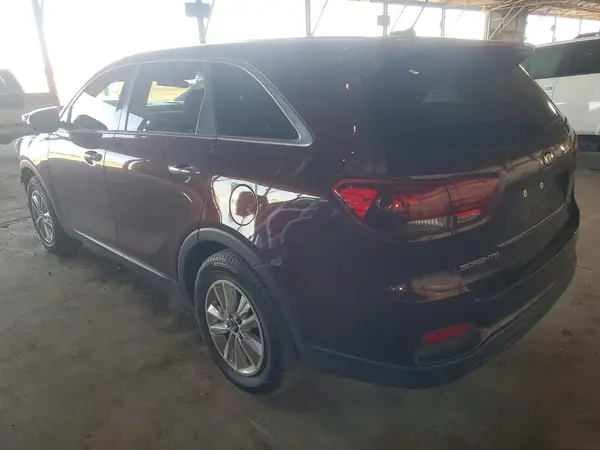 5XYPG4A38KG575423 2019 KIA SORENTO - Image 2