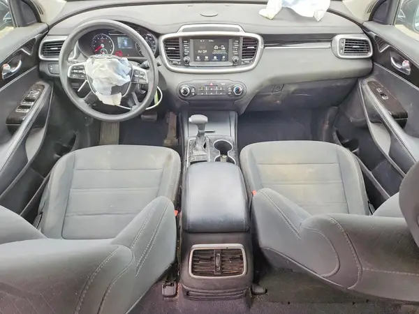 5XYPG4A38KG575969 2019 KIA SORENTO - Image 8