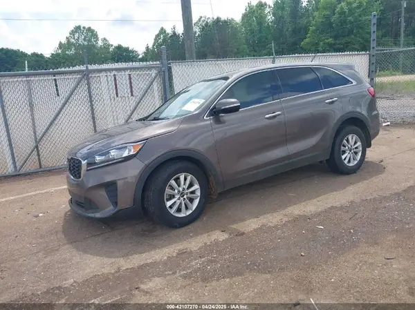5XYPG4A38KG576149 2019 KIA SORENTO - Image 2