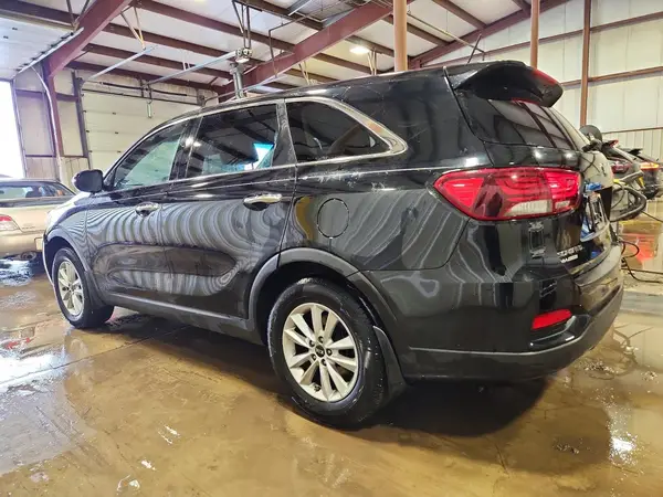 5XYPG4A38KG577060 2019 KIA SORENTO - Image 2