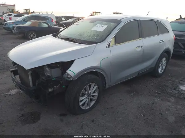 5XYPG4A38KG577480 2019 KIA SORENTO - Image 2