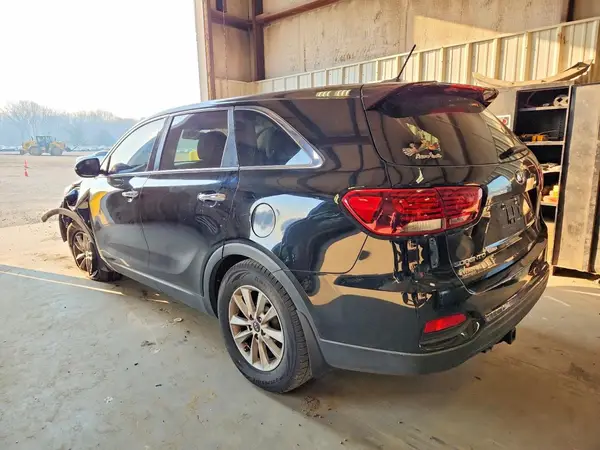 5XYPG4A38KG580959 2019 KIA SORENTO - Image 2