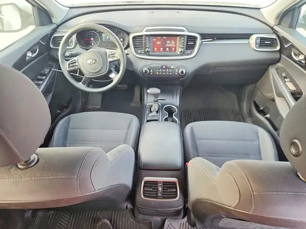5XYPG4A38KG581626 2019 KIA SORENTO - Image 8
