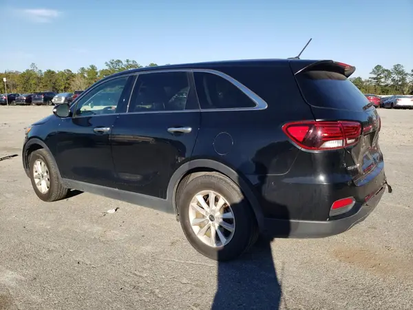 5XYPG4A38KG582324 2019 KIA SORENTO - Image 2