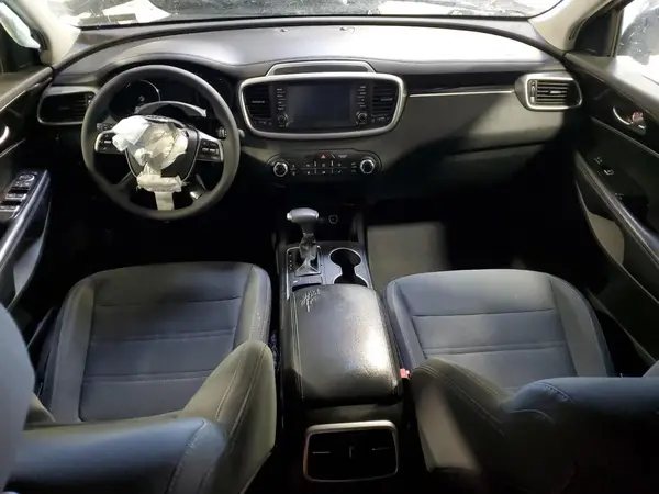 5XYPG4A38KG582341 2019 KIA SORENTO - Image 8