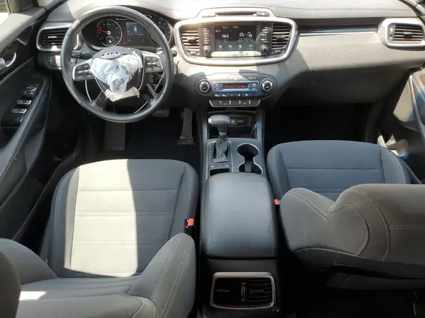 5XYPG4A38KG593940 2019 KIA SORENTO - Image 8