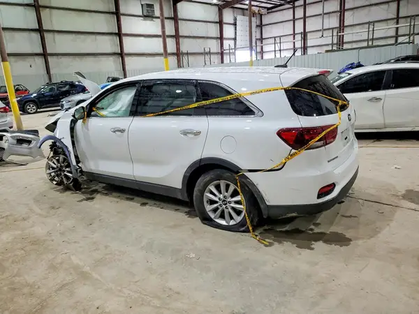 5XYPG4A38KG611742 2019 KIA SORENTO - Image 2