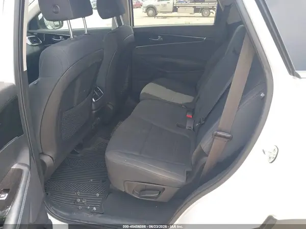 5XYPG4A38LG628915 2020 KIA SORENTO - Image 8